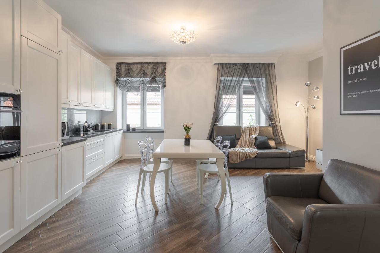 Golden Apartments Warsaw - Stylish And Luxury Apartment - Podwale Varsóvia Exterior foto